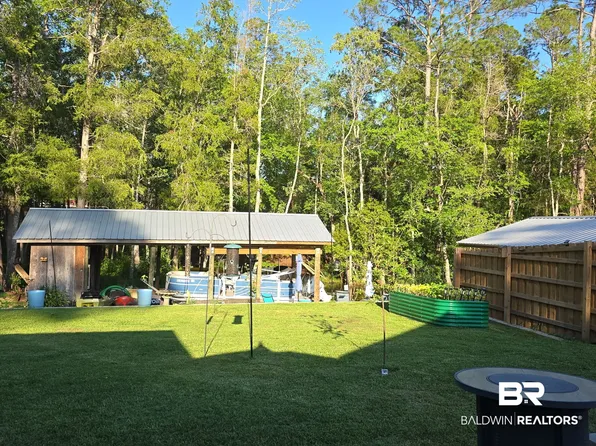 9248 Hammock Rd, Elberta, AL 36530