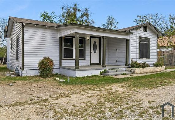 3rd image of 543 Hot Wells Blvd
