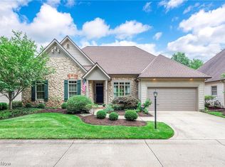 3 Riverside Dr, Rocky River, OH 44116