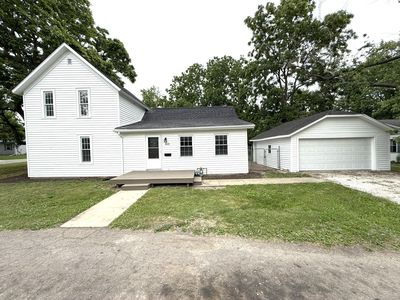 409 E Chestnut St, Paxton, IL, 60957
