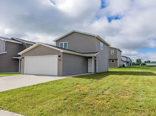 6903 Majestic Loop, Lincoln, ND 58504