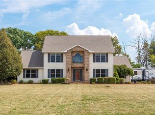 2390 Ash Brook Dr, Springfield, OH 45502