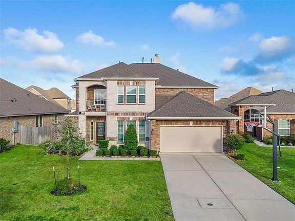 5th image of 2309 Tobarra Ln