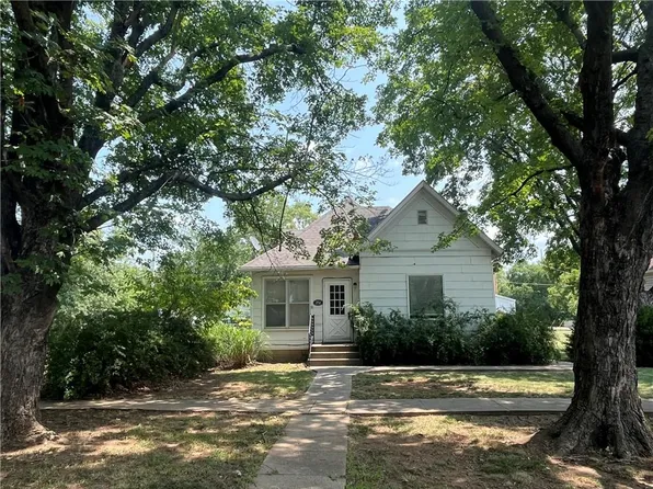 751 S Wilson St, Fort Scott, KS 66701