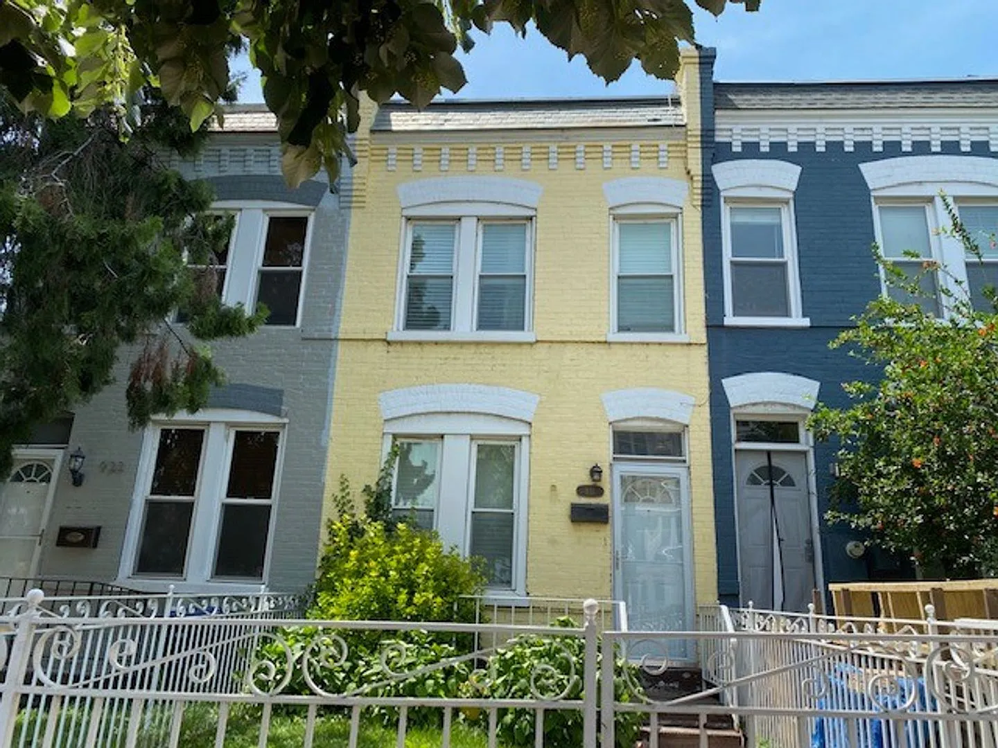 Hit it out of the Park with this 2BR / 1.5BA Rowhouse (Navy Yard & Capitol Riverfront) — Photo 1