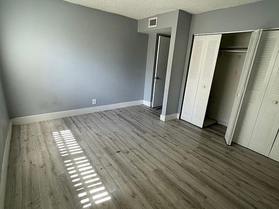 4th image of 4409 Treehouse Ln #24