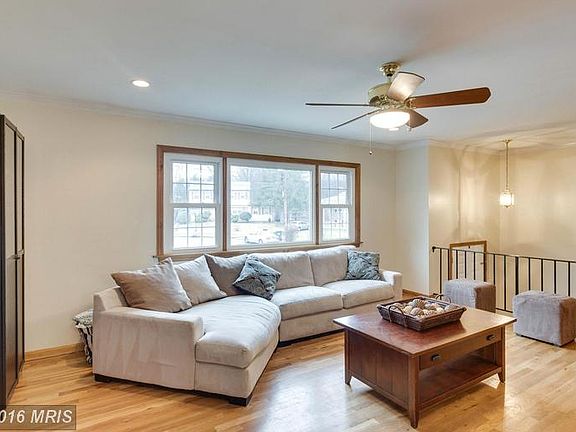 4th image of 5603 Buckingham Palace Ct