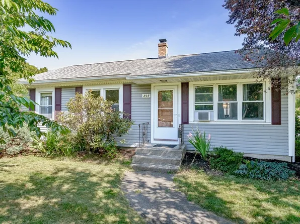 205 Russell Rd, Westfield, MA 01085