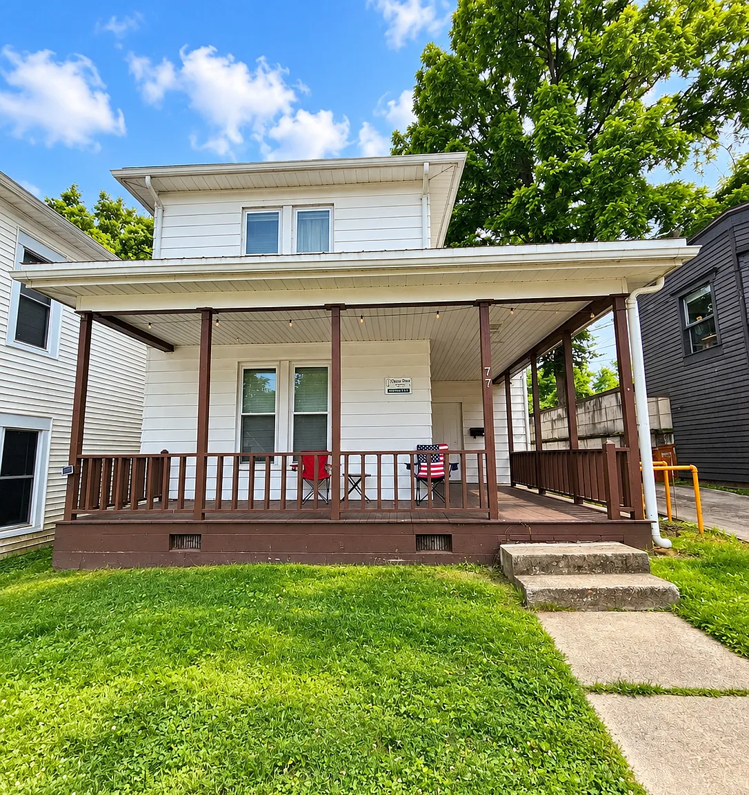 3 bed, 1.5 bath, 1516 sqft, $1,650 — Photo 1
