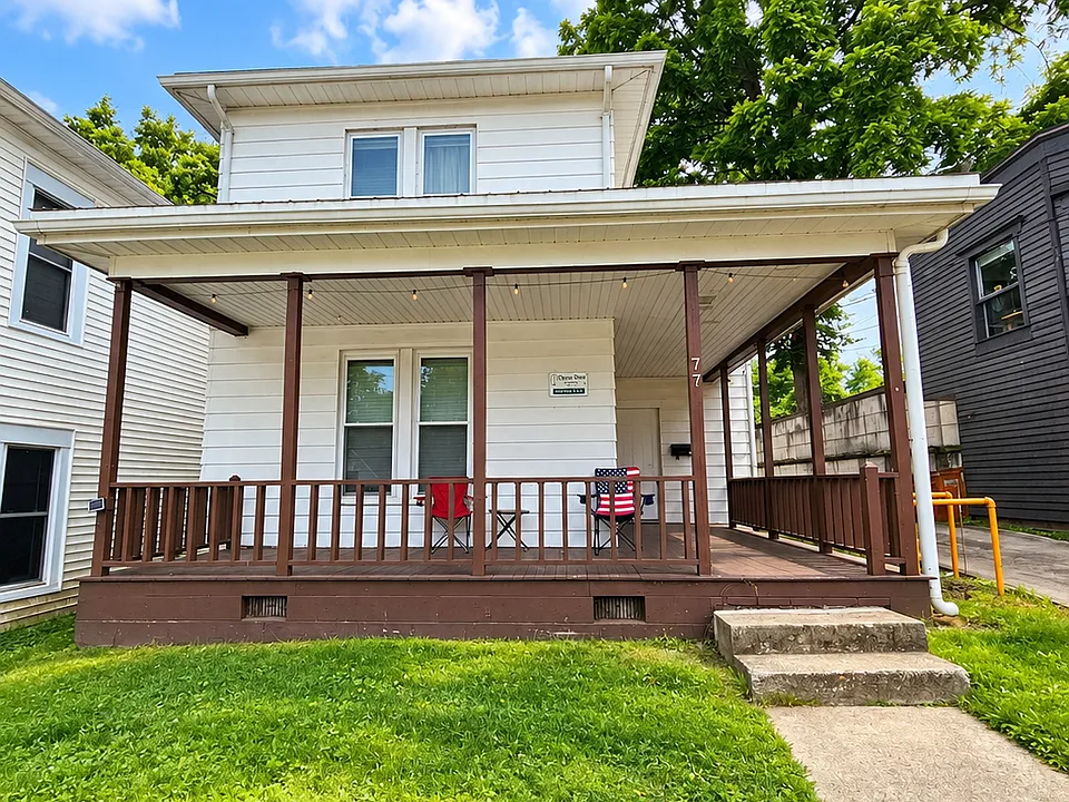77 W State St
