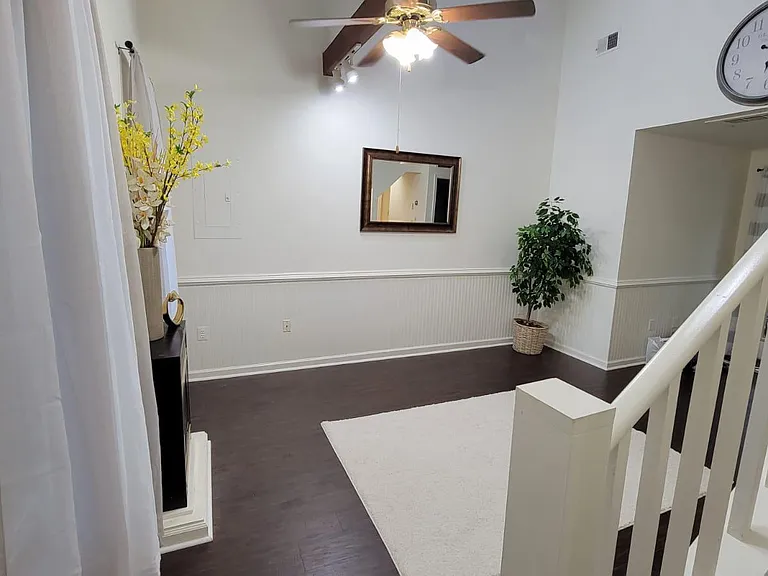 115 Deer Hill Ct — Photo 12