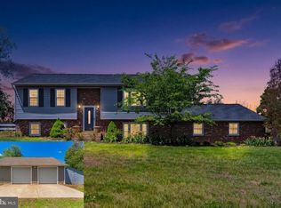 7074 Grays Mill Rd, Warrenton, VA 20187