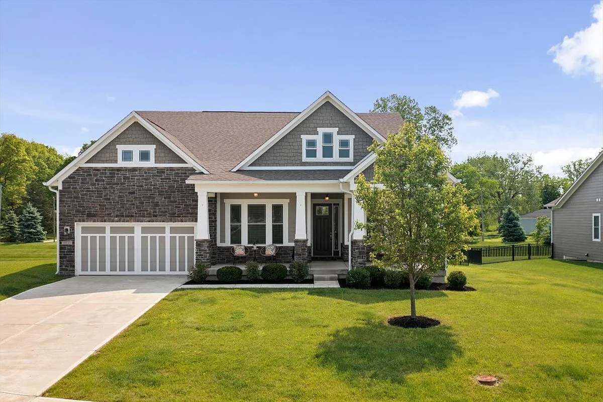 18046 Rolling Rock Dr photo 1