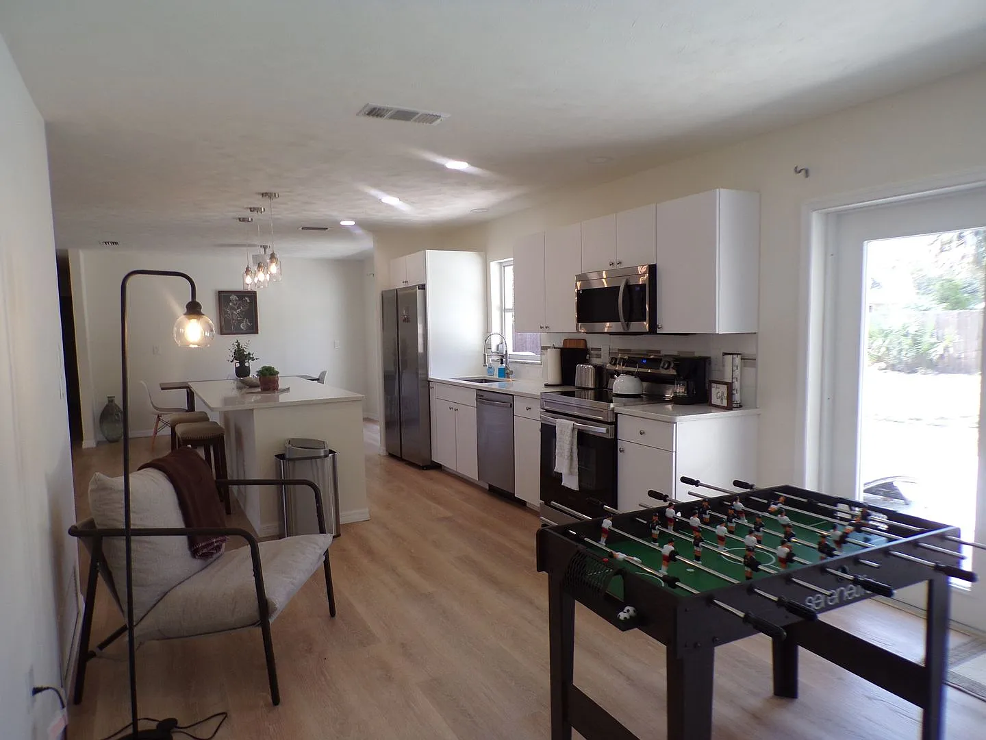 Turn-key Furnished POOL home! — Photo 4