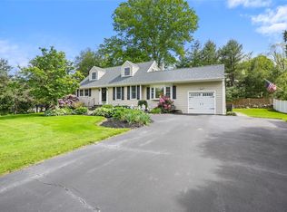 7 Rustic Rd, Mahopac, NY 10541