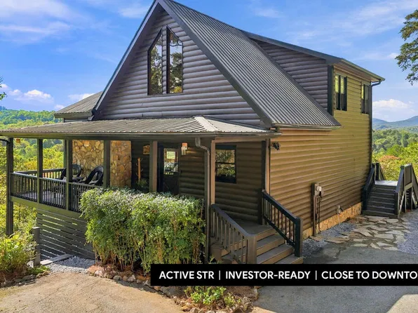221 Foxfire Rd, Blue Ridge, GA 30513