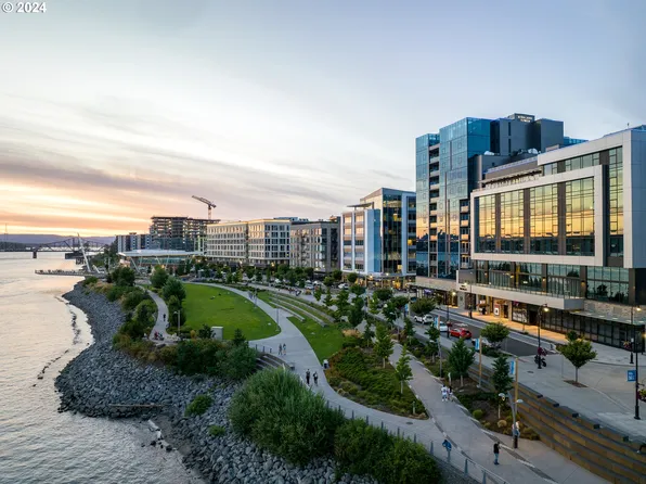 590 Waterfront Way Unit 302, Vancouver, WA 98660