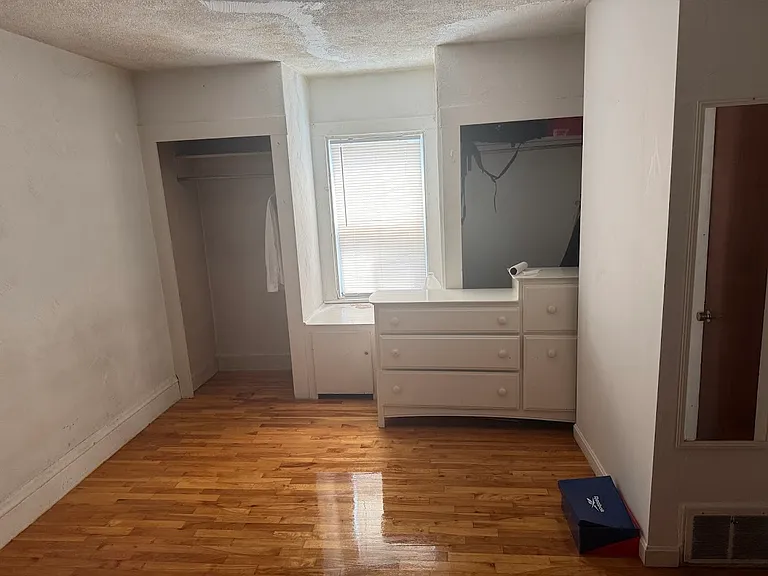 8 Ralph Piteri Ter #8 — Photo 5