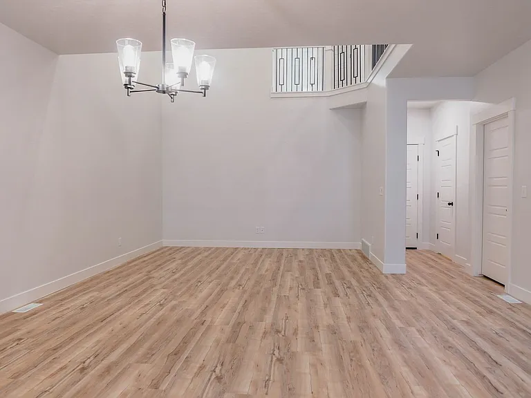 2010 N 3930 W — Photo 13