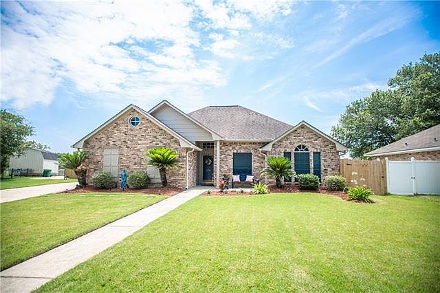 1st image of 2256 E Canterbury Dr