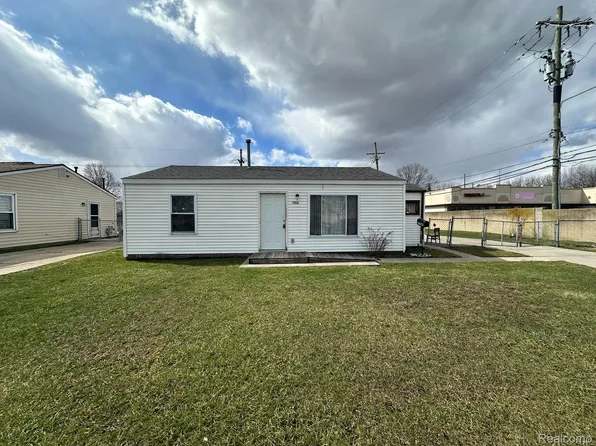 7166 Pardee Rd, Taylor, MI 48180