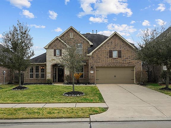 3rd image of 28911 Hollycrest Dr