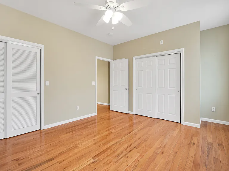 5200-5208 Wilson Ave #5206 — Photo 7