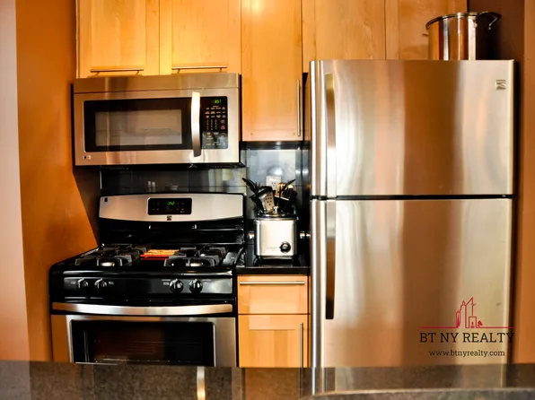 350 West 50th Street 32I image 3 of 12