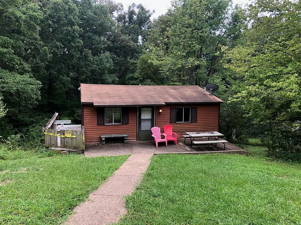 2nd image of 647 Sunset Farms Trl