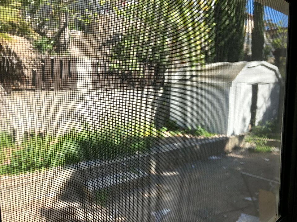 1st image of 122 S Juanita Ave