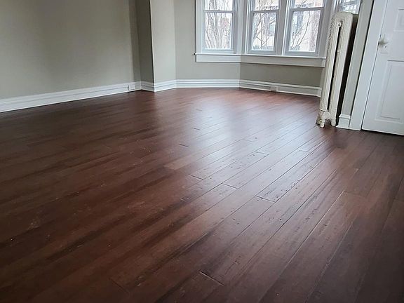 Spacious Living Area overlooking N. New Street