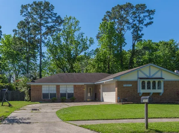 3601 Camelot St, Baytown, TX 77521