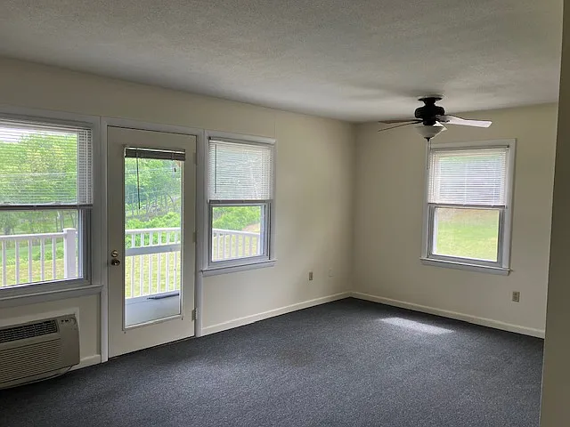 404 Fairway Ave #404 — Photo 3