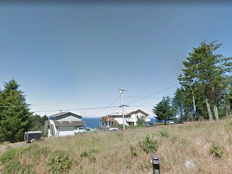 2nd image of 296 Seafoam Rd