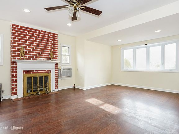 3rd image of 119 William St