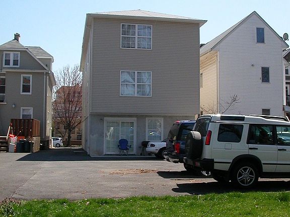 HUGE BACK YARD