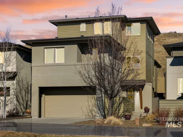 5742 E Millet Dr, Boise, ID 83716