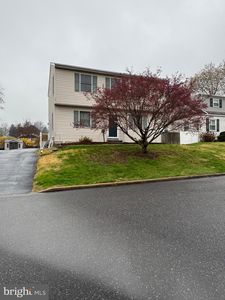420 Crown St, Willow Grove, PA, 19090