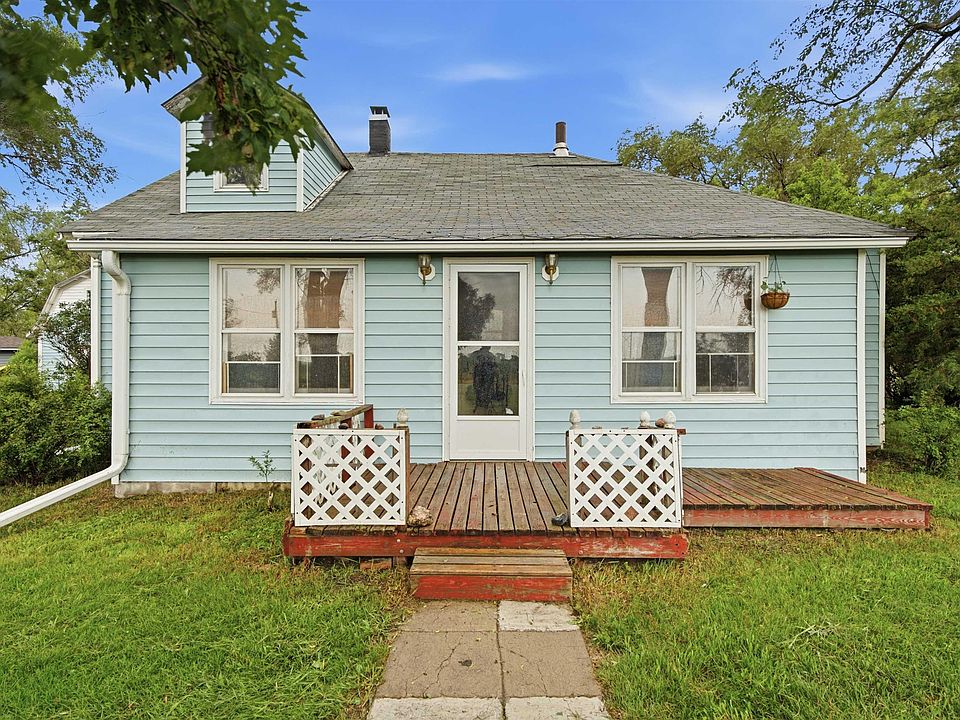 1st image of 39390 227th St