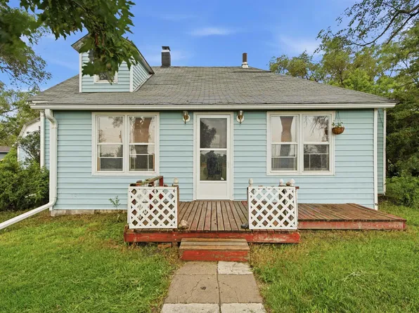 39390 227th St, Woonsocket, SD 57385