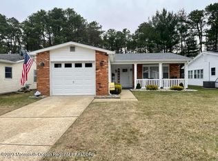 80 Courtshire Dr, Brick, NJ