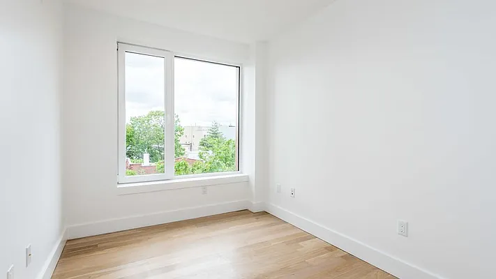 Rented by Nooklyn NYC LLC | media 67