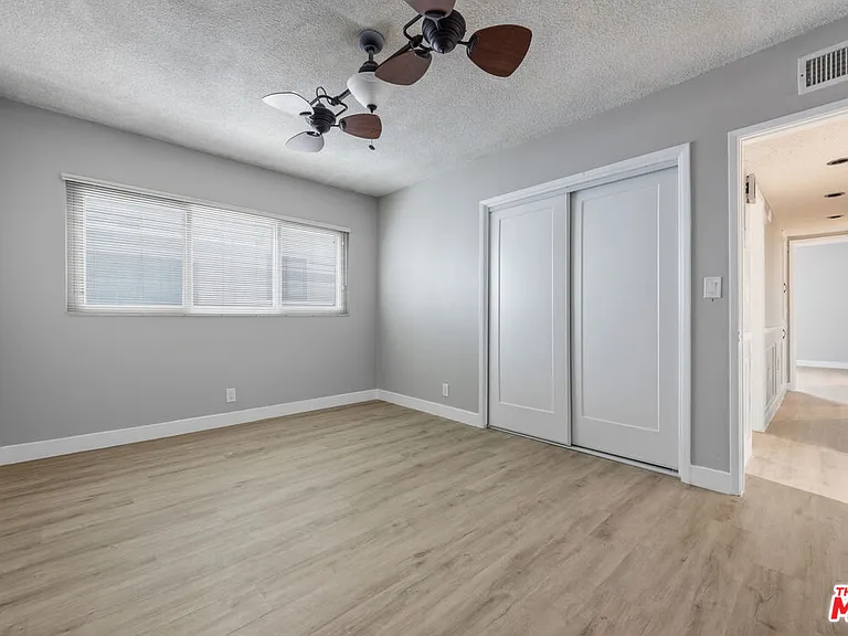 3212 W 84th Pl #1 — Photo 18