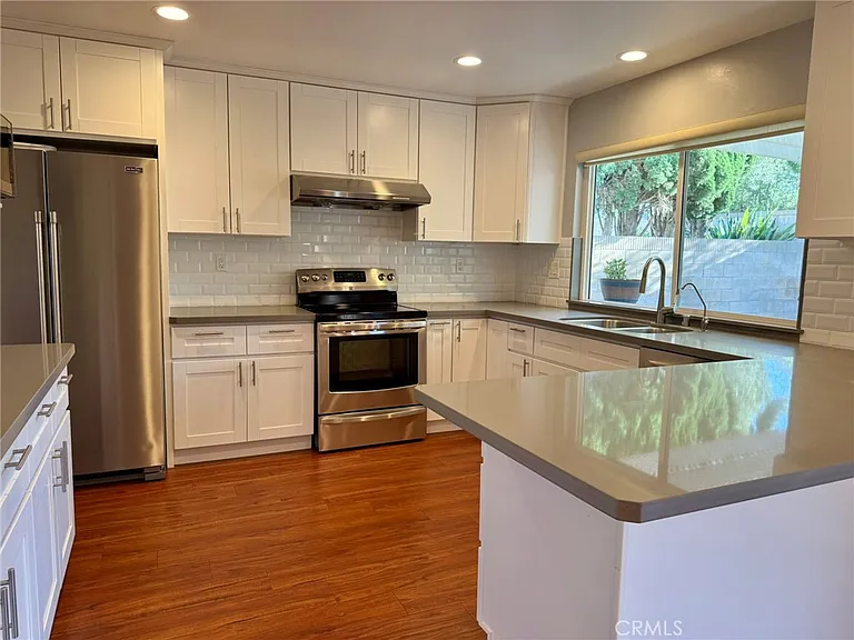 17313 Vickie Ave — Photo 5