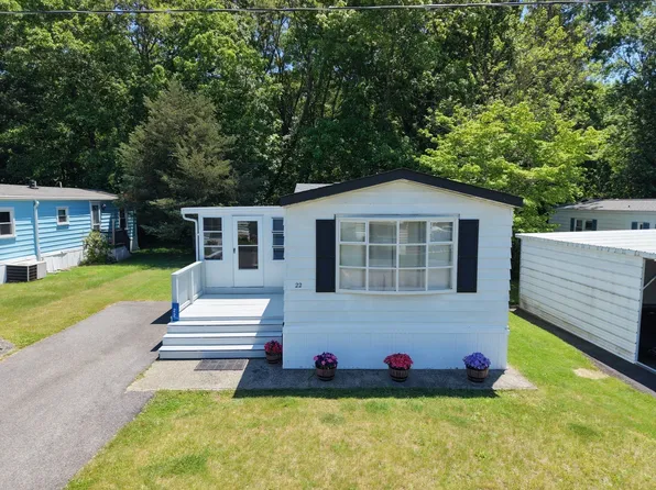 22 Southway, Taunton, MA 02780