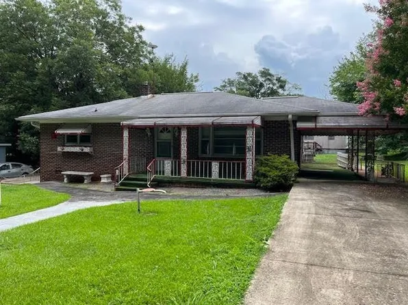 206 Park St, Inman, SC 29349