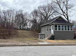 1322 Spring St, Davenport, IA 52803