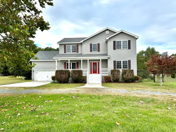 2459 Townfield Dr, Cape Charles, VA 23310