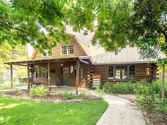 3rd image of 310 Mill Race Ln