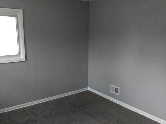 Updated bedrooms with new carpet/paint
